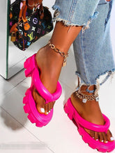 Chanclas de colores caramelo